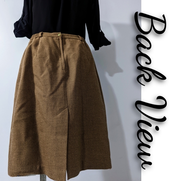Vintage | Women's Wool Skirt | - Picture 6 of 9